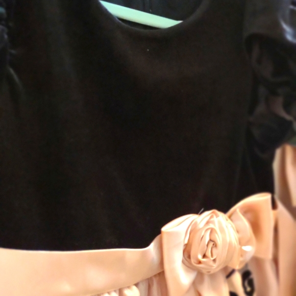 Girls dress - Picture 5 of 7